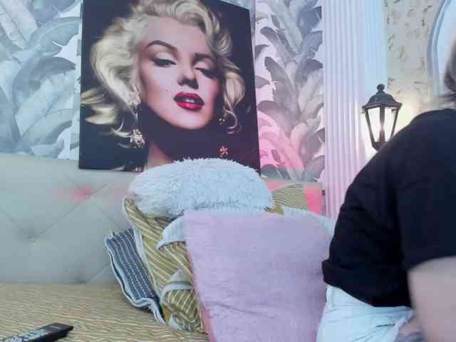 viktoria-davis webcam