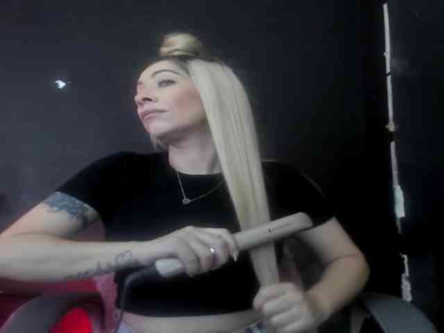 viktoria-davis webcam