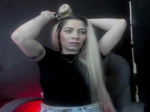 viktoria-davis webcam