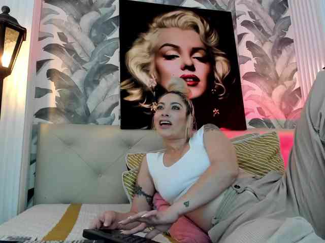 viktoria-davis webcam