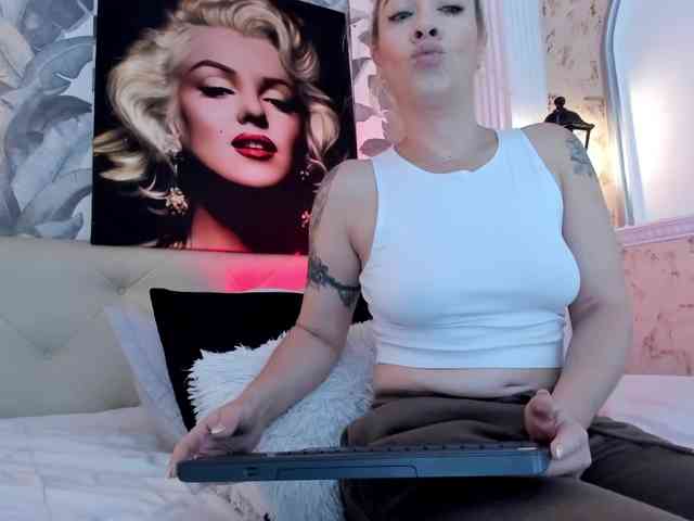 viktoria-davis webcam