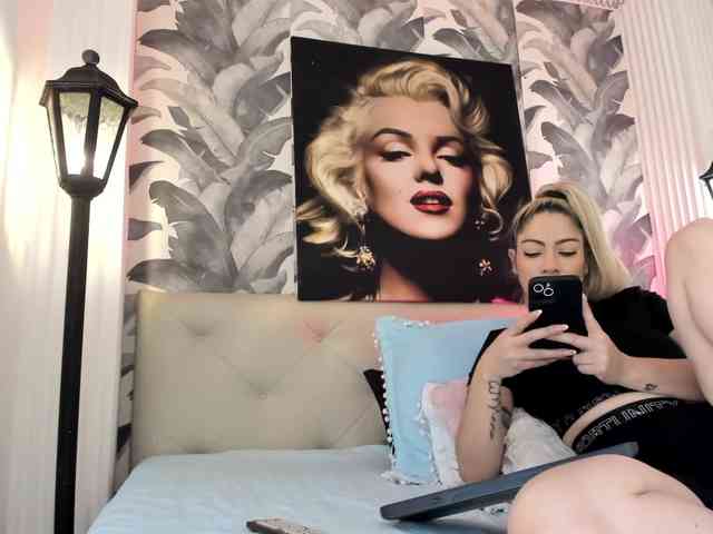 viktoria-davis webcam