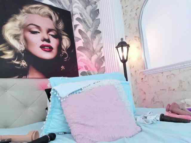 viktoria-davis webcam