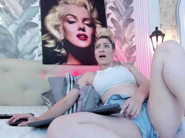 viktoria-davis webcam