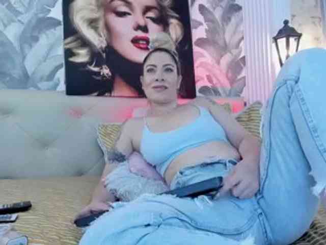 viktoria-davis webcam