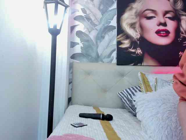 viktoria-davis webcam