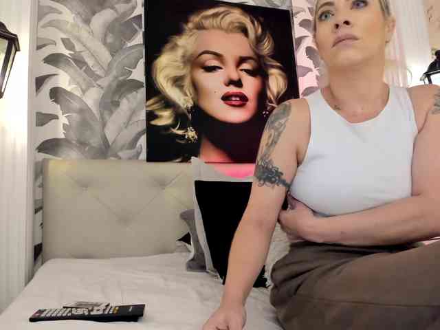 viktoria-davis webcam