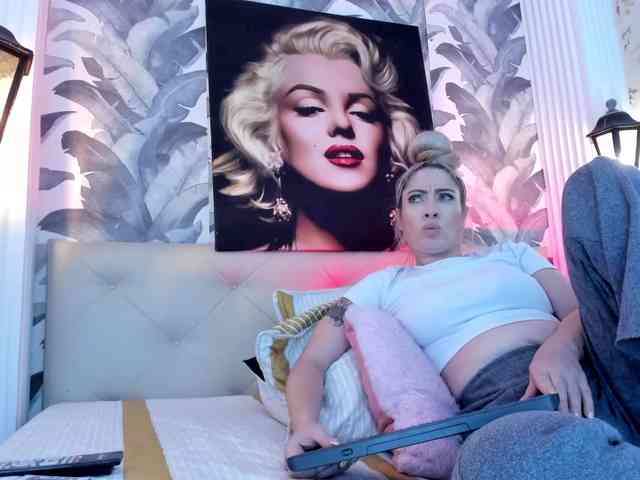 viktoria-davis webcam