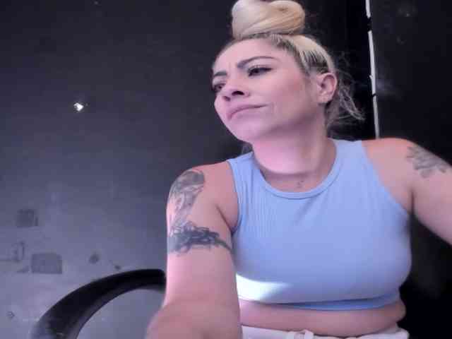 viktoria-davis webcam
