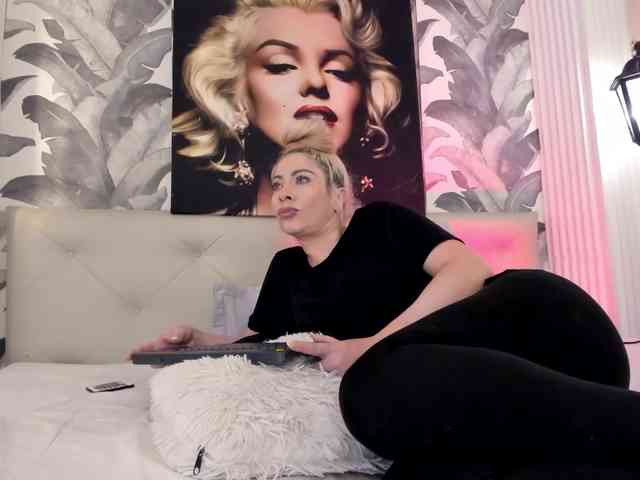 viktoria-davis webcam