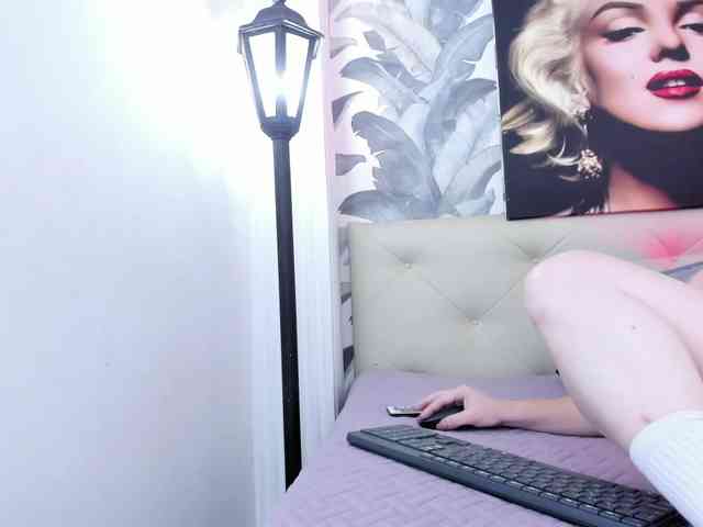 viktoria-davis webcam