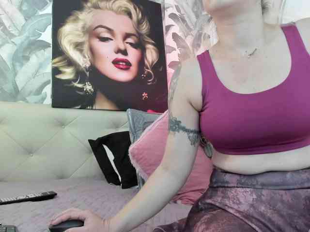viktoria-davis webcam
