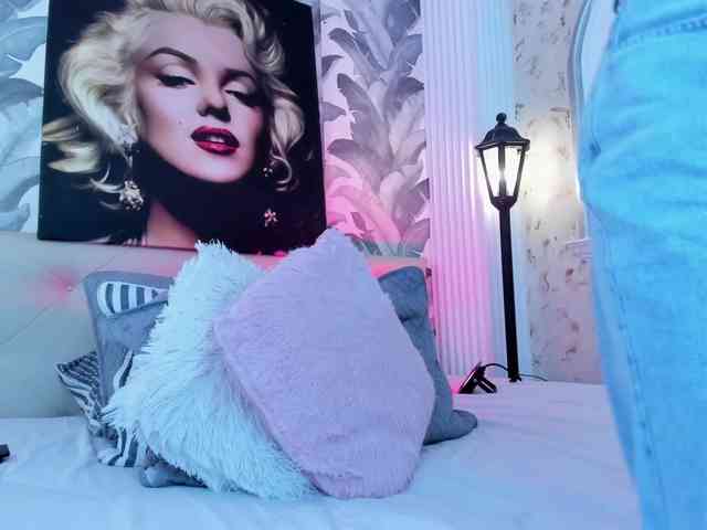 viktoria-davis webcam