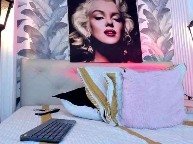 viktoria-davis webcam