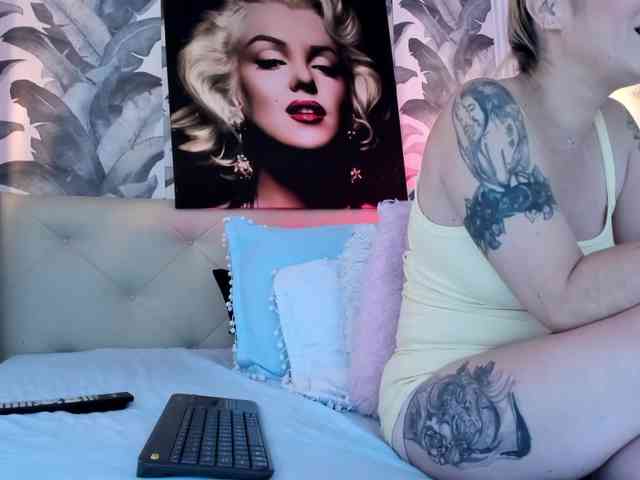 viktoria-davis webcam