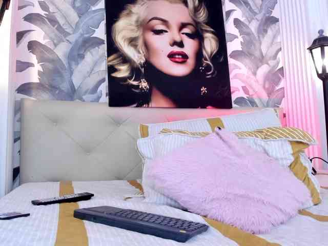 viktoria-davis webcam