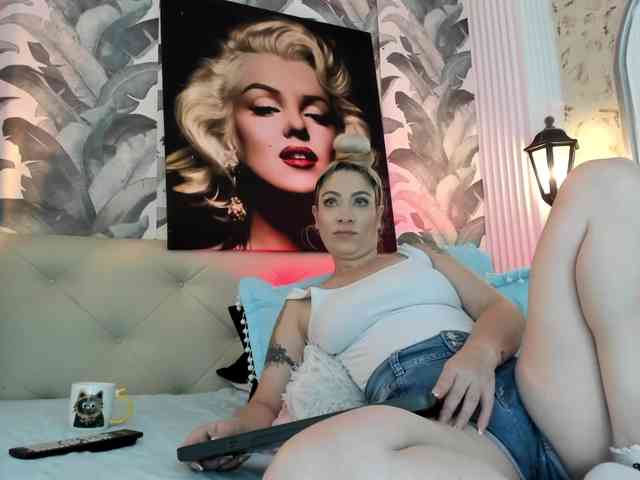 viktoria-davis webcam