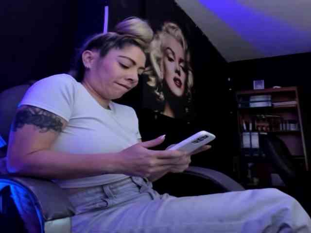 viktoria-davis webcam