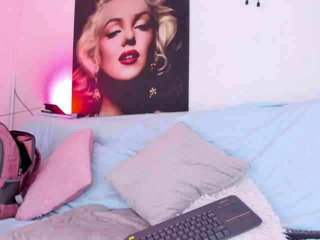 viktoria-davis webcam