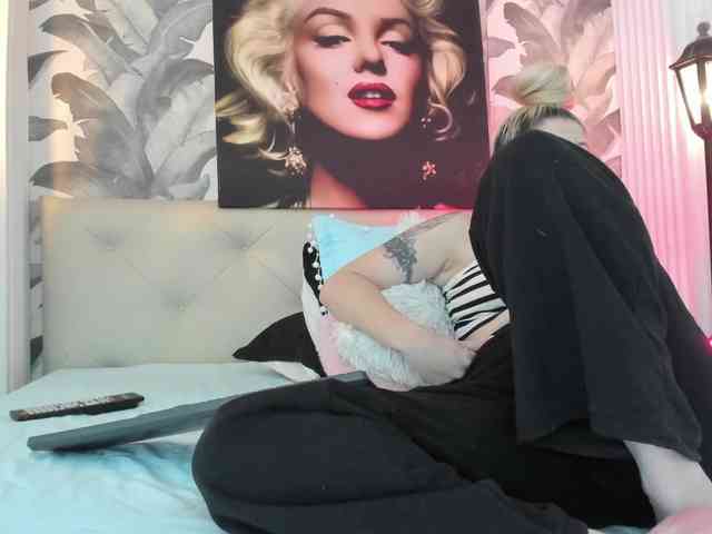 viktoria-davis webcam