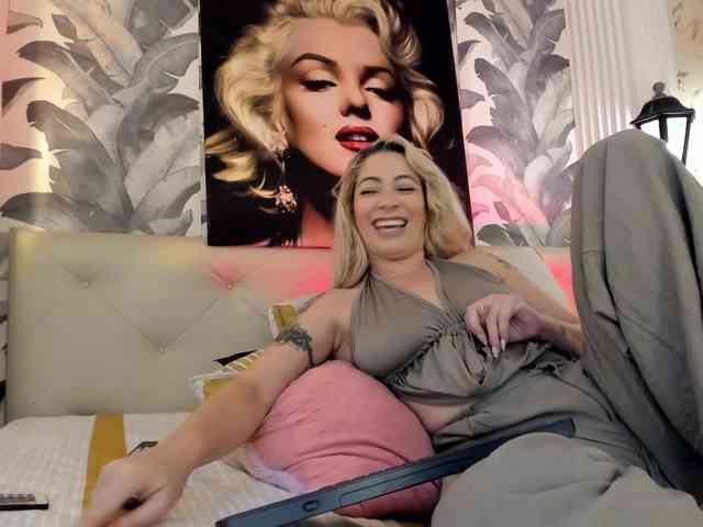 viktoria-davis webcam