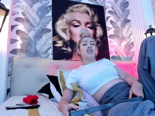 viktoria-davis webcam