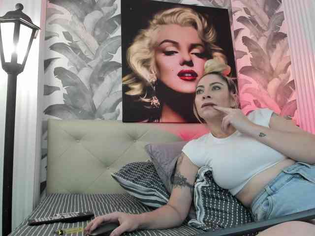 viktoria-davis webcam