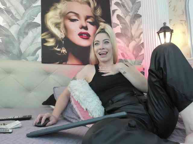 viktoria-davis webcam