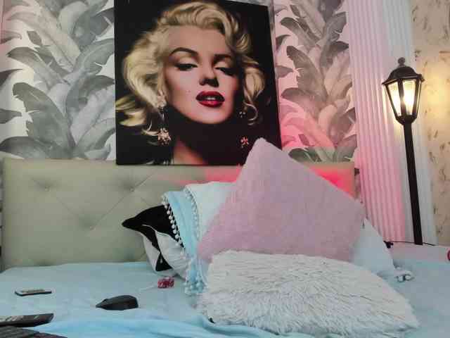viktoria-davis webcam