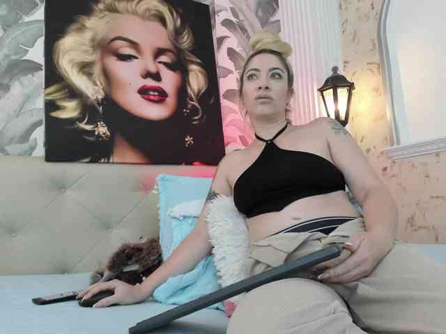 viktoria-davis
