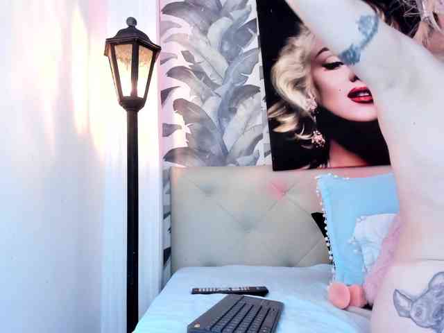 viktoria-davis webcam