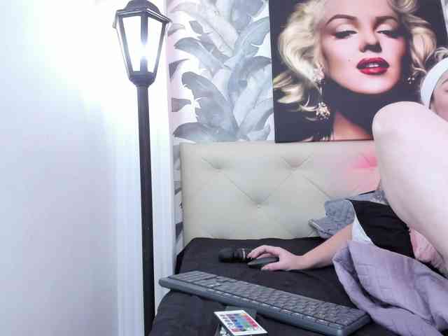 viktoria-davis webcam
