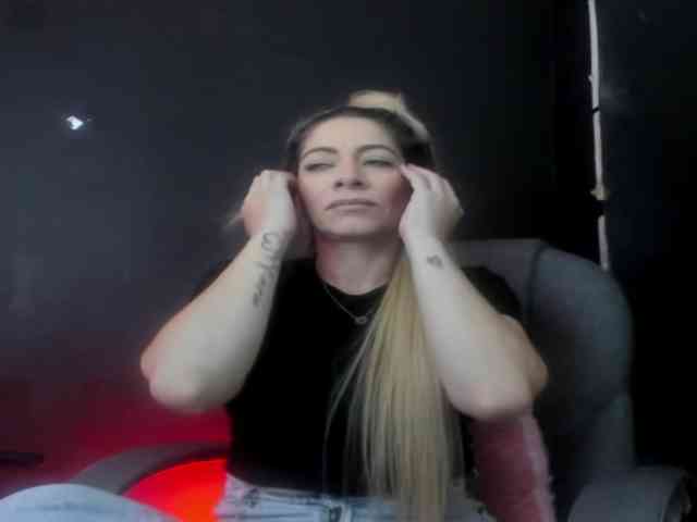viktoria-davis webcam