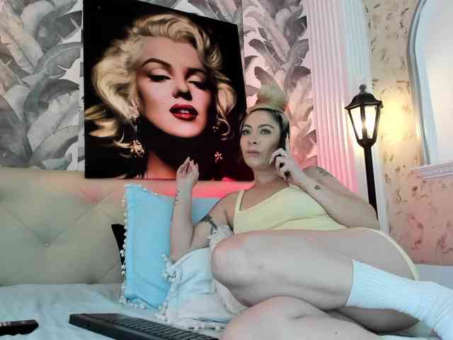 viktoria-davis webcam
