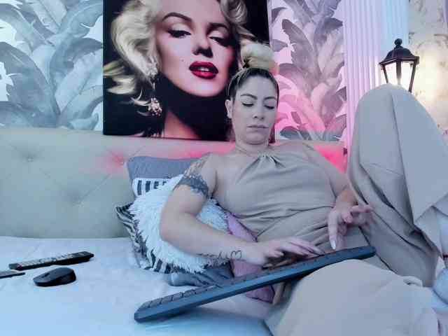 viktoria-davis webcam
