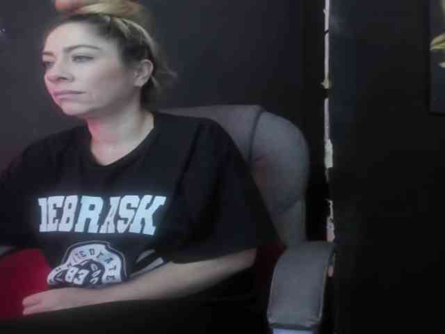 viktoria-davis webcam