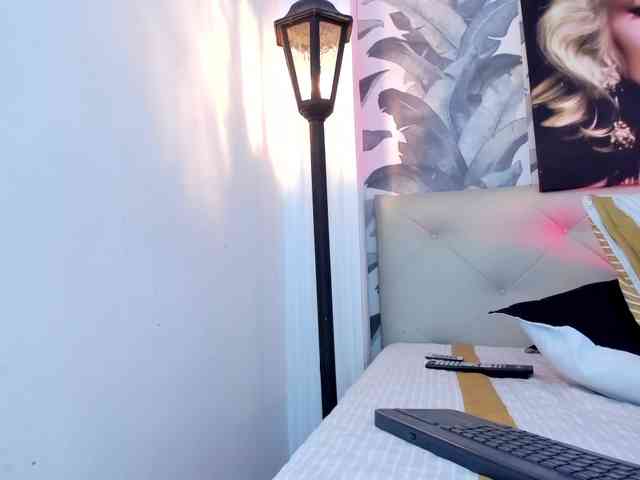 viktoria-davis webcam