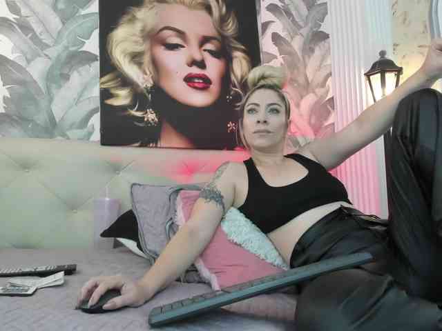 viktoria-davis webcam