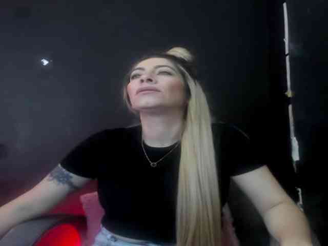 viktoria-davis webcam
