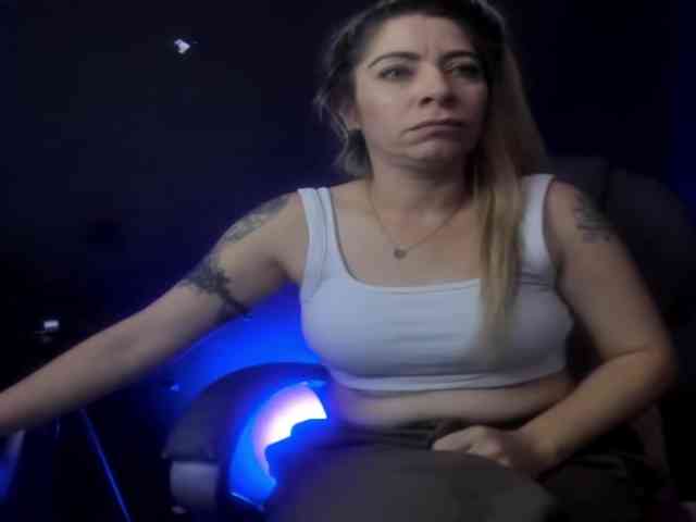 viktoria-davis webcam