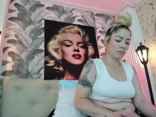 viktoria-davis webcam