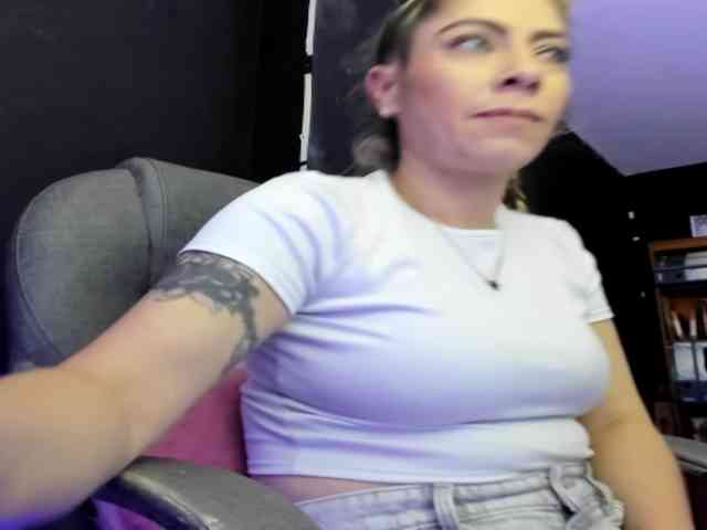 viktoria-davis webcam