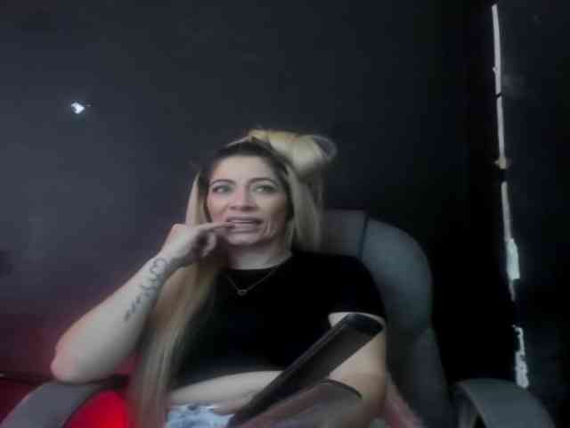 viktoria-davis webcam