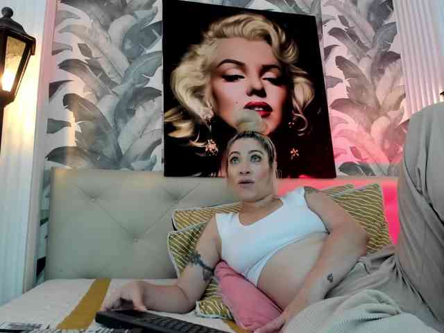 viktoria-davis webcam