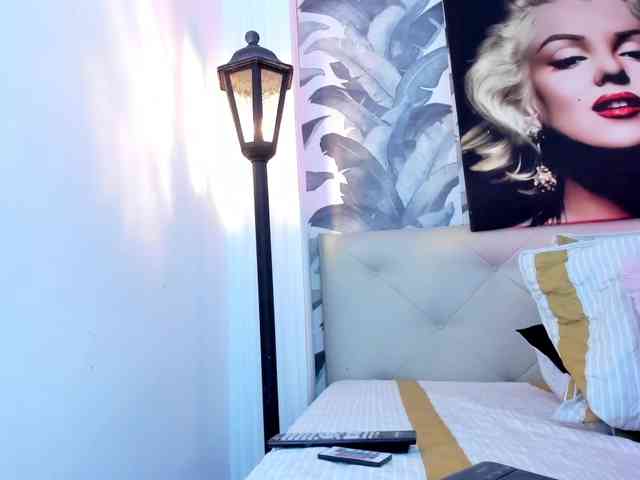 viktoria-davis webcam
