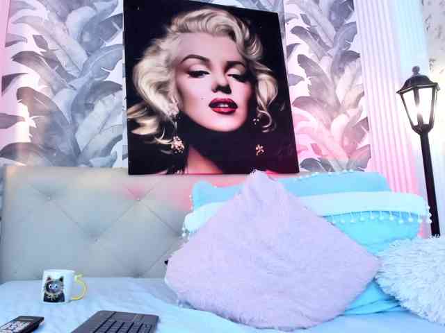 viktoria-davis webcam