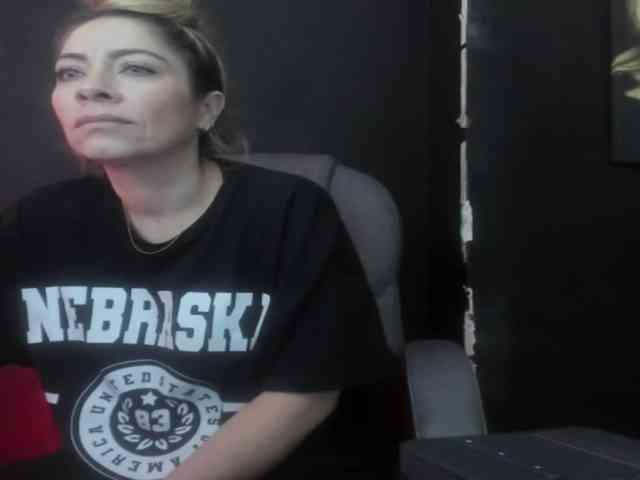 viktoria-davis webcam