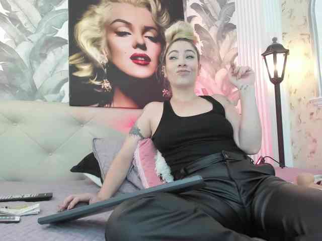 viktoria-davis webcam