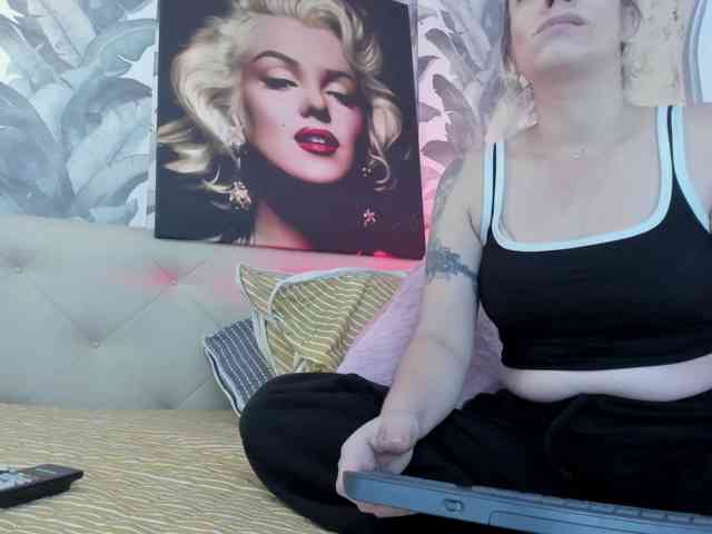 viktoria-davis webcam