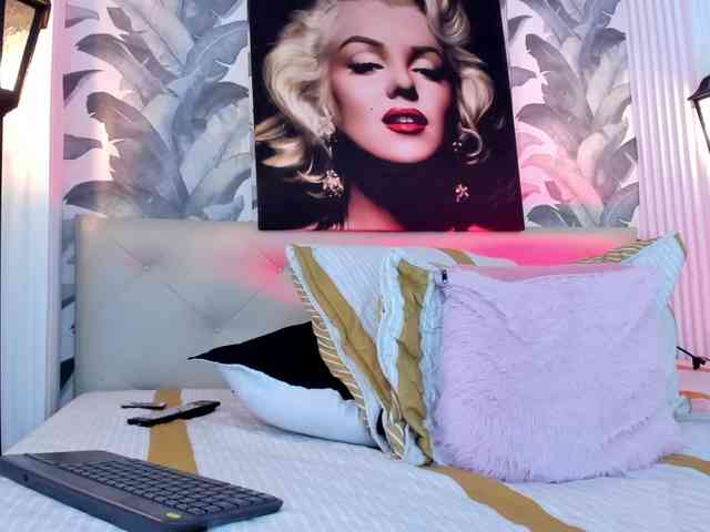 viktoria-davis webcam